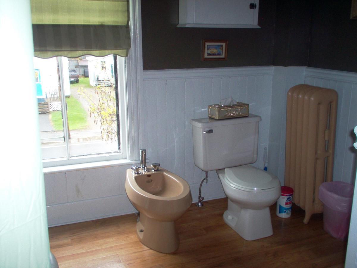 Parks Edge Inn Millinocket Bagian luar foto